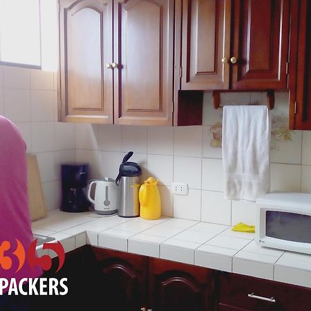 335 Backpackers Vandrarhem Lima Exteriör bild